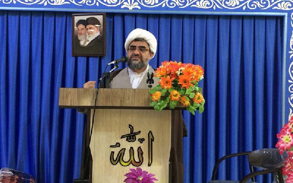 استمرار راه شهدا سد محکمی در برابر دشمنان است