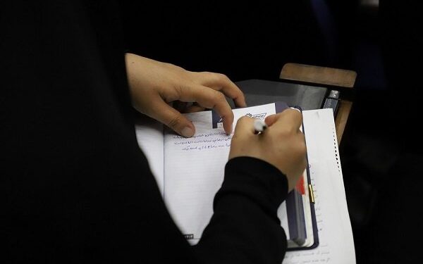 آزمون جامع طلاب سطح ۴ حوزه‌های علمیه خواهران برگزار شد