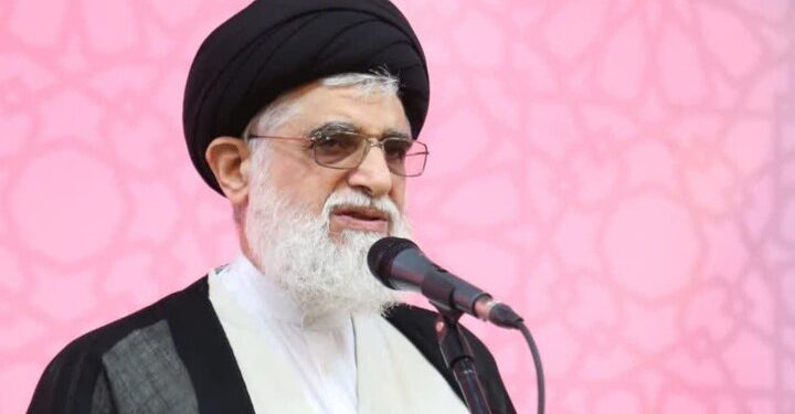 اتصال بندرگاه انزلی به راه آهن سراسری در اولویت قرار بگیرد