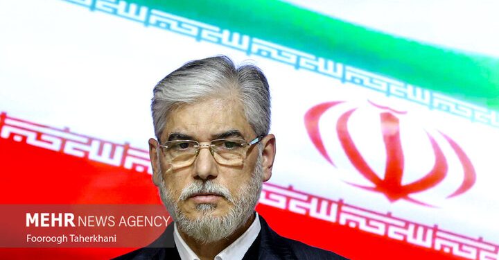 وزیر علوم ،تحقیقات و فناوری وارد شیراز شد