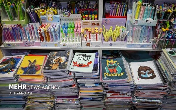 توزیع ۱۲ هزار و ۵۰۰ بسته لوازمالتحریر بین دانشآموزان نیازمند اصفهان