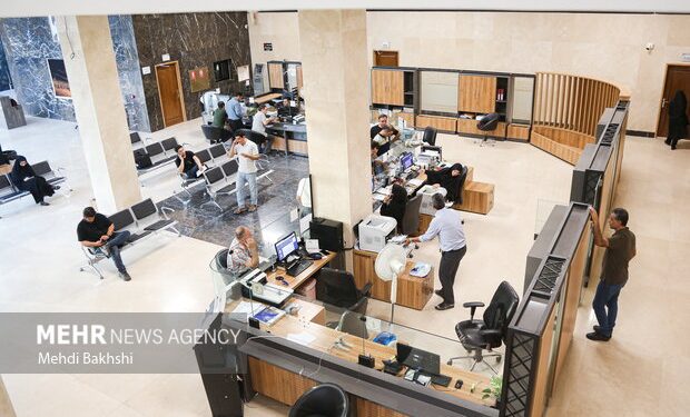 ساعت کاری ادارات قم تا پایان شهریور از ۶ تا ۱۳ تعیین شد