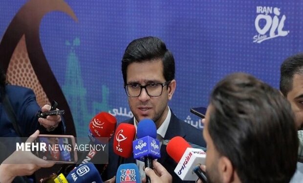 معاون وزیر نفت: مجوز واردات بنزین سوپر صادر شد