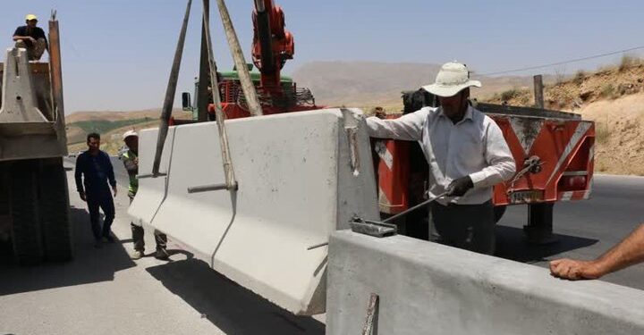 شهرکرد-مدیرکل راهداری و حمل و نقل جاده‌ای چهارمحال و بختیاری از نصب ۱۵۰ قطعه نیوجرسی به طول حدود ۶۰۰ متر در محور گردنه شلمزار خبر داد.