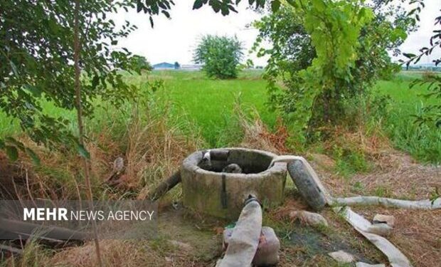 برق چاههای غیرمجاز بروجرد قطع شد