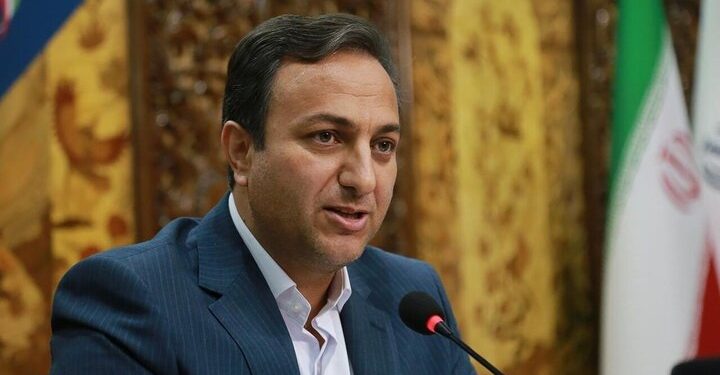 فعالیت یک پنجم ورنی بافان آذربایجان شرقی در شهرستان اهر