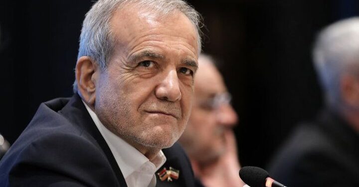 دانشگاه و مدارس محلی برای ساختن آینده و باورهای ما است