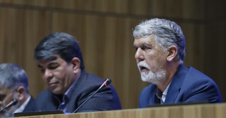 کلید حل مسائل امروز جامعه فرهنگ است