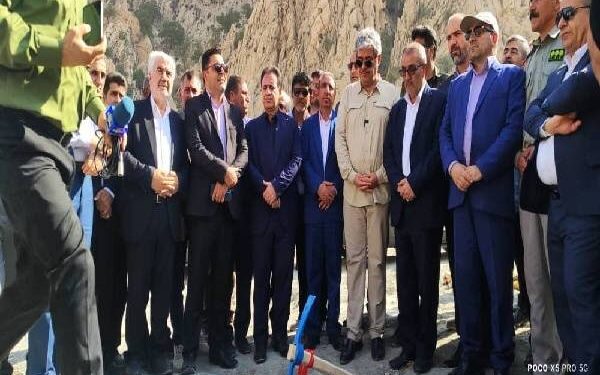 آغاز افتتاح و کلنگ زنی ۹۵ طرح در گچساران