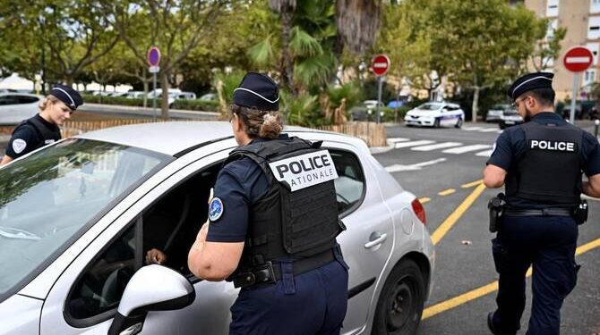 حمله با خودرو در شمال فرانسه؛ ۶ نفر کشته و مصدوم شدند