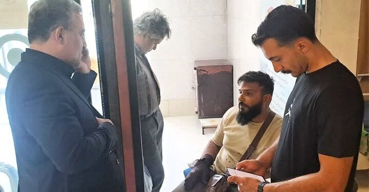 فرماندار قم از مصدومان سانحه ورزشکاران چهارمحال و بختیاری عیادت کرد