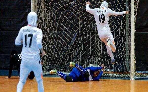 استقلال با خرید ستاره‌ها مدعی قهرمانی می‌شود؟