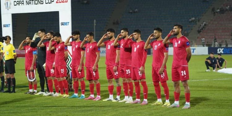 قلعهنویی: بازیکنان بزرگ اشتباه بچهگانه کردند؛ اصلا خوب نبودیم