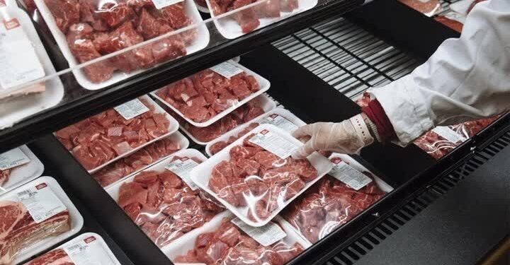 توقیف ۳ تن فرآورده خام دامی در قوچان