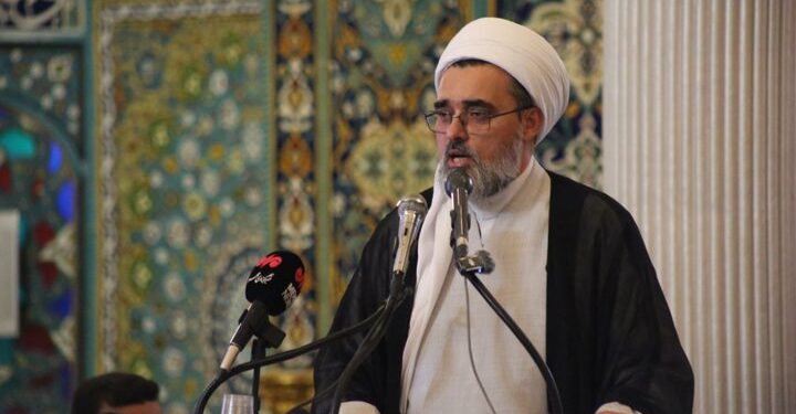 پیامبر اسلام (ص) رحمت برای جهانیان و محور وحدت مسلمانان است