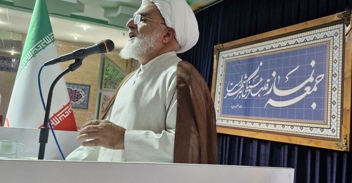 عزت و اقتدار ملی برابر دشمنان در گرو تکیه بر رهبری است