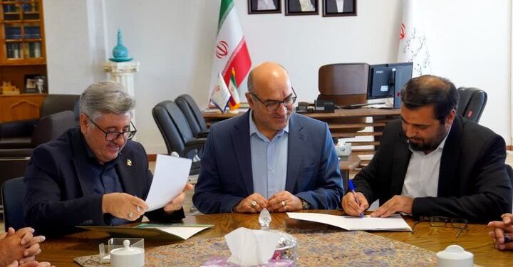 امضای تفاهم‌نامه همکاری فرهنگی و هنری بین کردستان و آذربایجان شرقی