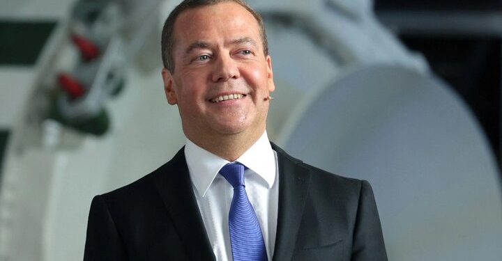 حمله تُند مدودف به «ائتلاف مشتاقان» حامی اوکراین