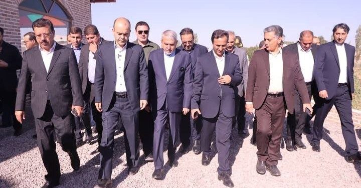 بازدید وزیر میراث‌فرهنگی،گردشگری و صنایع‌دستی از پروژه پل معلق سراب