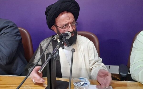 دشمنان نظام به دنبال ترویج فساد و بیدینی در جامعه هستند