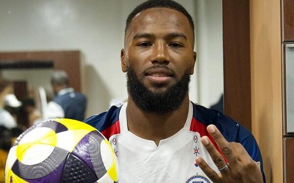 درخشش مهاجم استقلال در مقدماتی جام جهانی؛ نازون هت‌تریک کرد