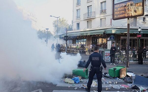 جنبش «همهچیز را مسدود کنید» فرانسه را فلج کرد+فیلم