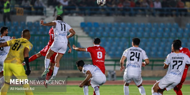 ضعف پرسپولیس با هاشمیان تکرار شد؛ کسی جلودار سانترها نیست!