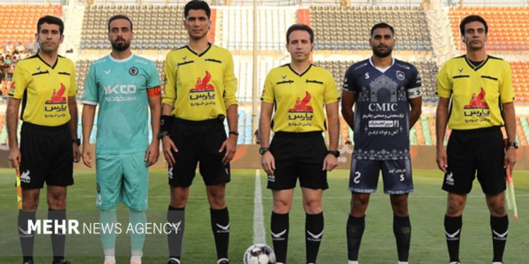 تساوی پیکان و چادرملو در نیمه نخست