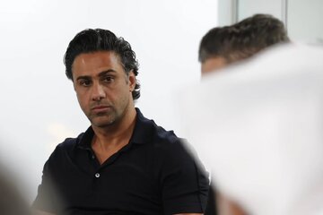 فریاد بلند فرهاد مجیدی: خون من آبی است!