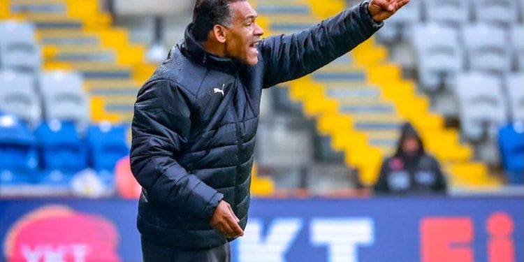 مورایس: عدالت اجرا شد، نتیجه تساوی عادلانه بود/مطمئن بودم نمی‌توانیم ۳ امتیاز را بگیریم