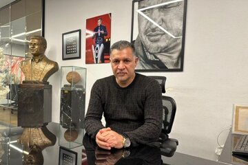 عکس | علی دایی در جماران؛ ملاقات شهریار با نوه امام (ره)