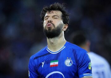 عکس| دلداری ماشاریپوف به استقلالیهای تیمملی