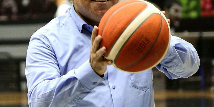 عکس| مدیرعامل استقلال مایکل جردن شد