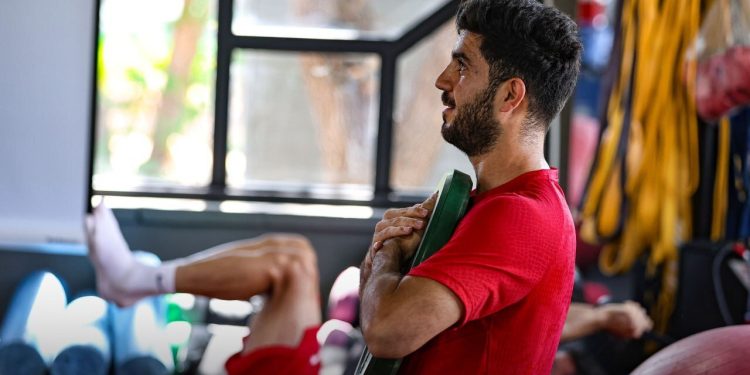 غیبت ستاره پرسپولیس مقابل فولاد