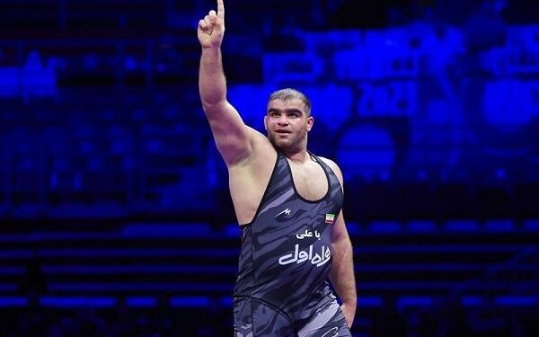 شادمانی مردم گتوند از قهرمانی امین میرزازاده