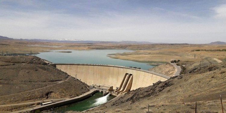 سد تنگوئیه سیرجان در آستانۀ خشکیدگی!