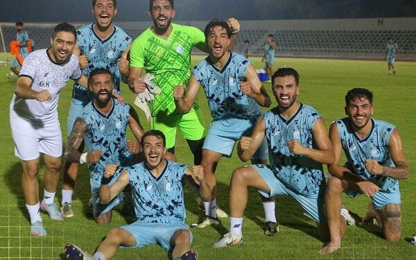 مربی استقلال پاسخ مدیرعامل سابق را داد؛ میخواهند به تیم فشار بیاورند!