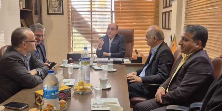 ضرورت تدوین کتابچه فرصت ها و چالش های سرمایه گذاری در شهرستان ها توسط فرمانداری ها