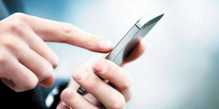 اینترنت؛ دومین عامل سقوط درآمد در جنگ ۱۲ روزه