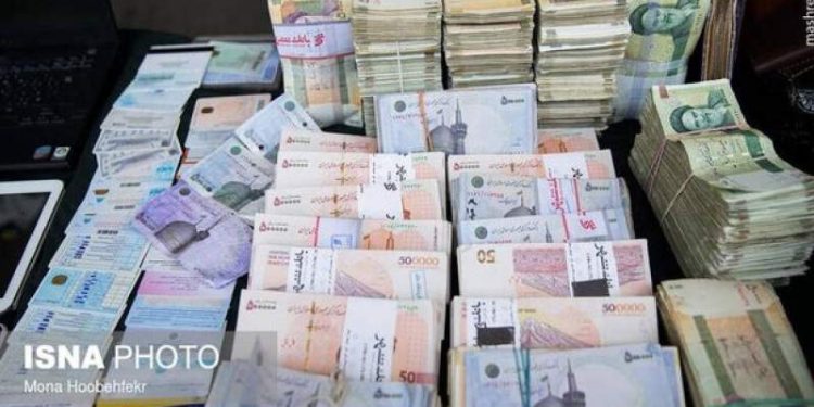 نقدینگی ۳۲ درصد بیشتر شد