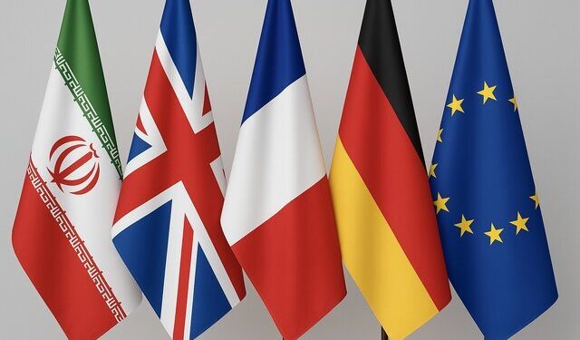 اسنپ بک به تاخیر می افتد