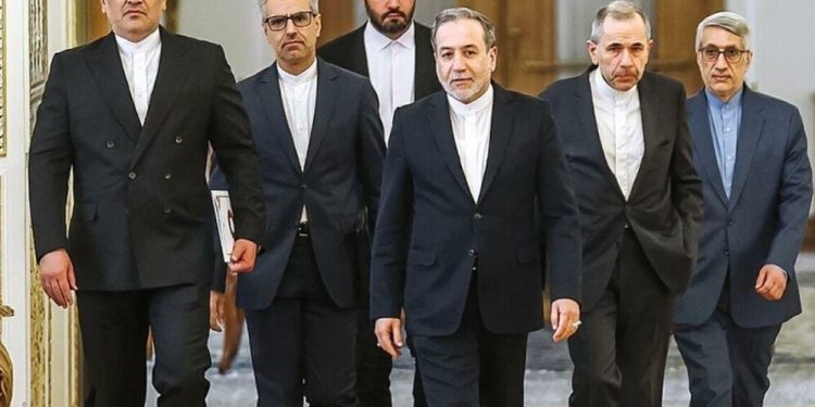 بازگشت هیات ایرانی به وین برای مذاکرات