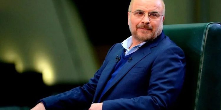 واردات دلار و طلا به کشور آزاد شد