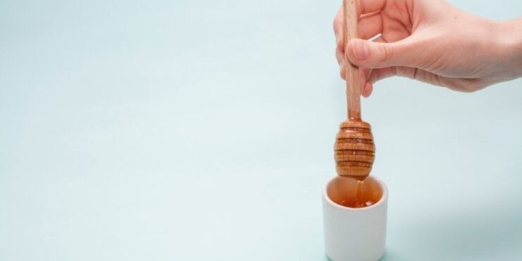 عسل برای دیابت؟ واقعیت یا باور اشتباه؟