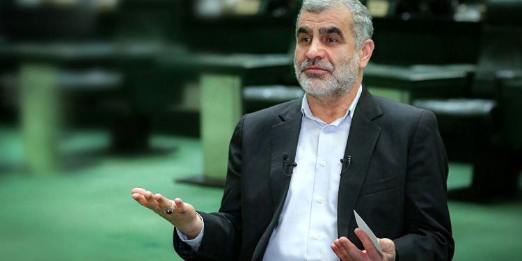 یکشنبه سرنوشت ساز در بهارستان/ درخواست ساخت بمب هسته ای روی میز مجلس!