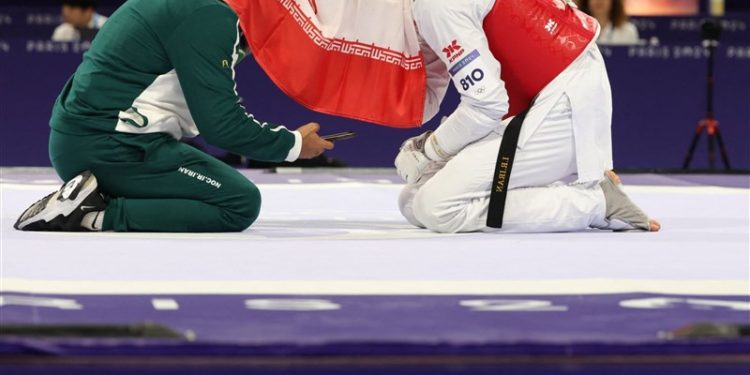 افلاکی: حضور روی سکوی قهرمانی جهان نشدنی نیست/ در المپیک خدا بغلم کرد