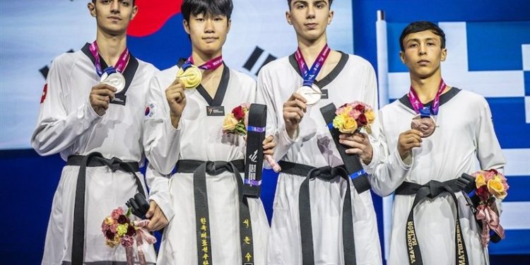 تکواندوی قهرمانی جهان| نایب قهرمانی شاگردان افلاکی/ بازگشت به سکوی جهانی پس از 8 سال