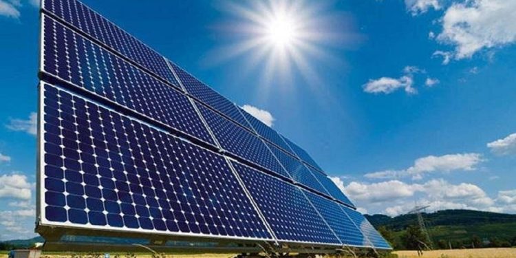 راه‌اندازی ۱۷۰ مگاوات نیروگاه خورشیدی تا پایان سال در اردبیل