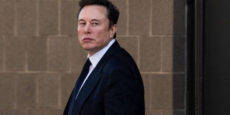 ایلان ماسک نخستین فرد ۵۰۰ میلیارد دلاری جهان شد