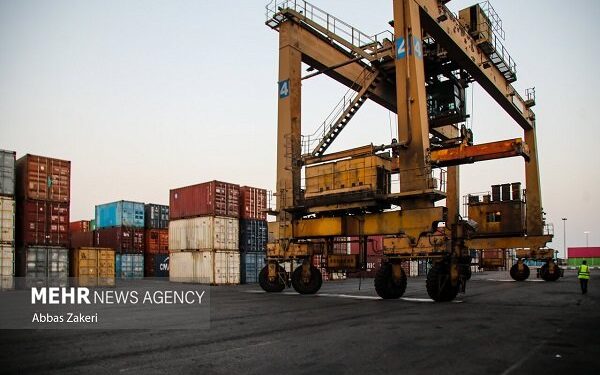 ظرفیت‌های جدیدی برای گسترش تجارت خارجی وجود دارد